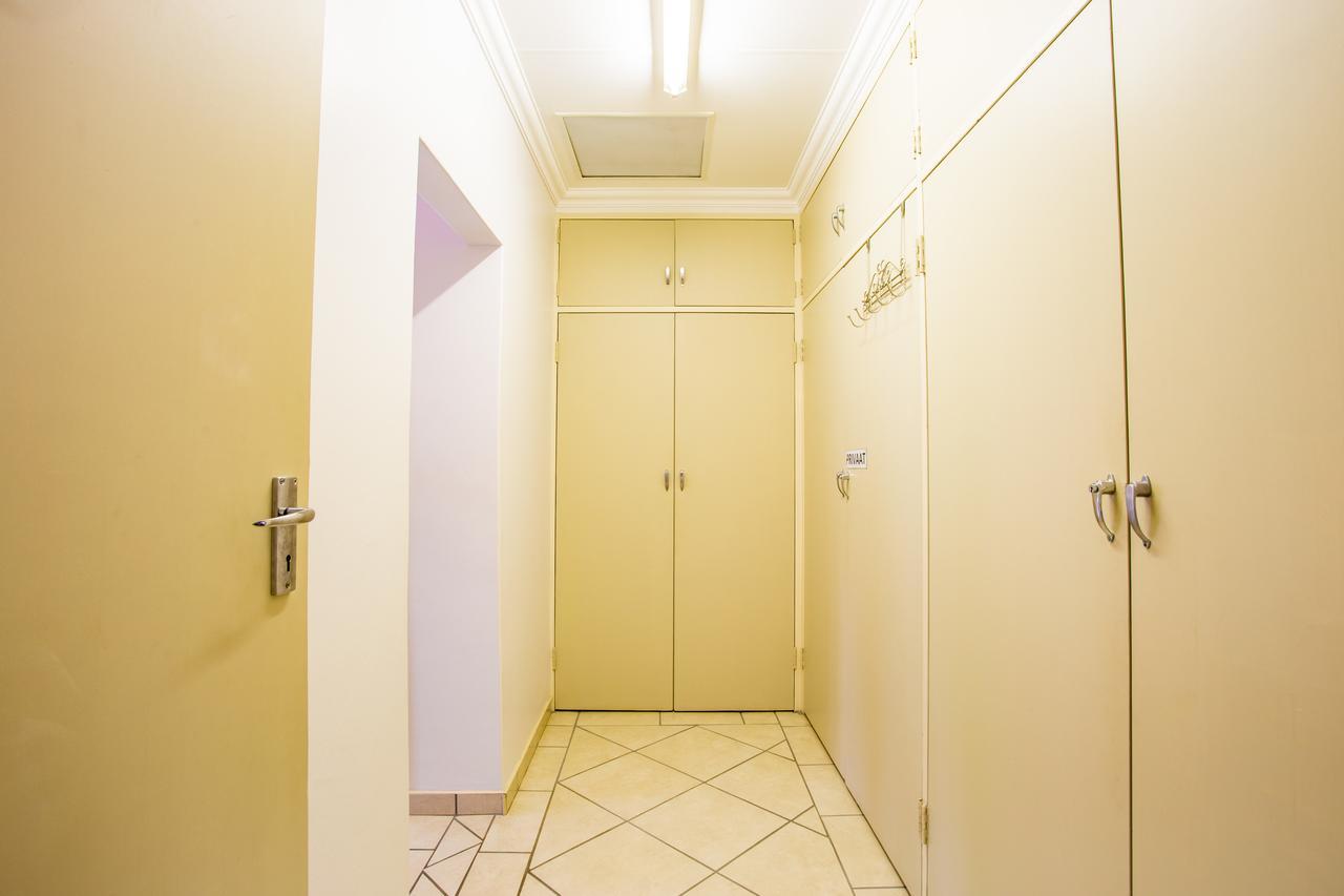 Leozet Self Catering Apartment Pretoria Ngoại thất bức ảnh